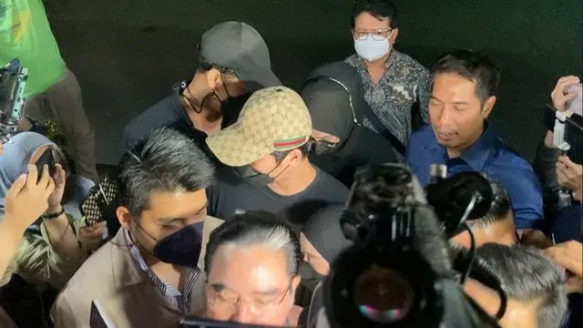 Akur dan Mesra, Ini 7 Momen Lesti dan Rizky Billar Dipanggil Penyidik
