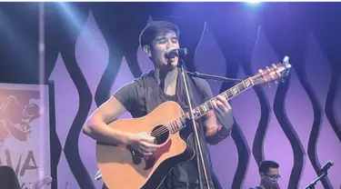 Starlite Edisi NATHAN HARTONO