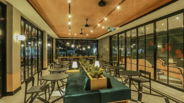 Dominan Warna Hijau, Gerai Minum Kopi Premium Pertama di Bogor Telah Dibuka