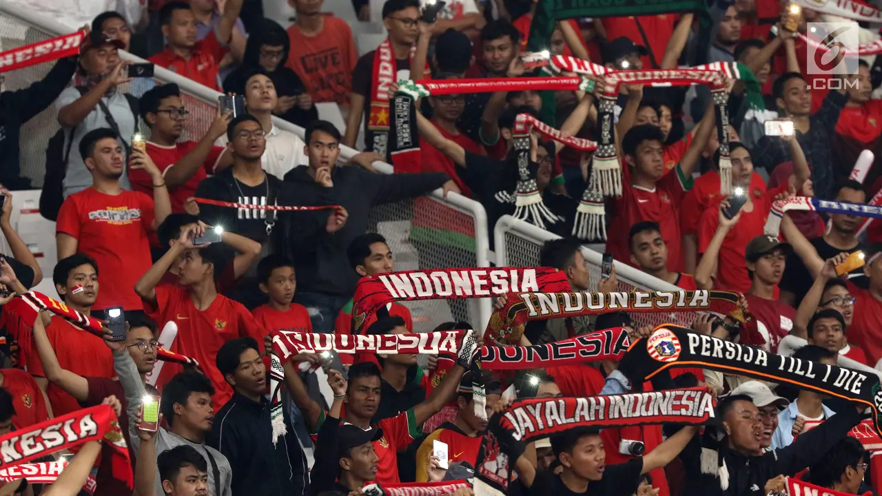 Suporter Sambut Kemenangan Timnas Indonesia U-19 Atas Chinese Taipei