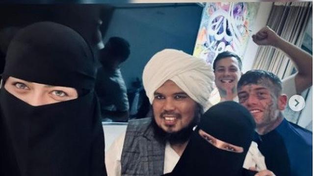 Ratu Rizky Nabila kini tampil bercadar (Foto: instagram raturn)