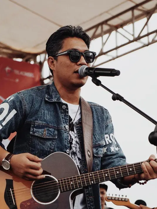 (Instagram/rizalarmada)