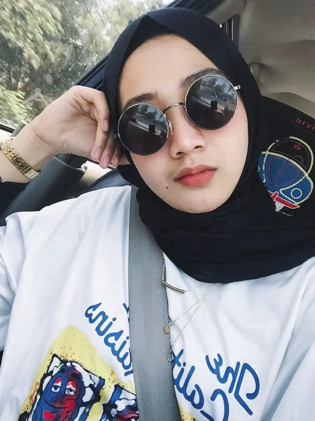 6 Potret Lailatul Mufaricha, Wanita yang Disebut Mirip Nagita Slavina