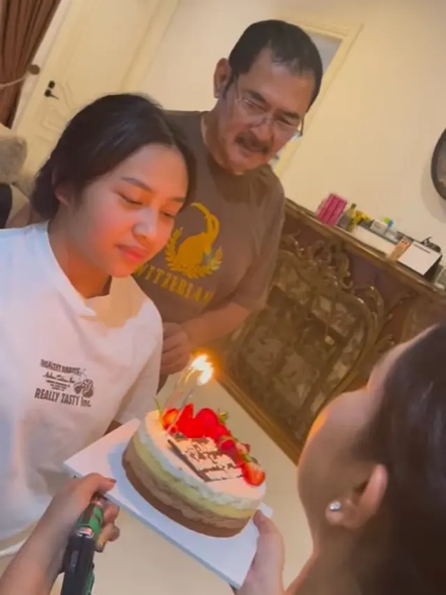 Ultah Khirani, anak Mayangsari (Instagram/mayangsari_official)