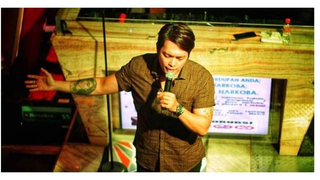 7 Artis Pria Ini Punya Tato Wajah dan Nama Istri di Tubuh, Bukti Rasa Cinta