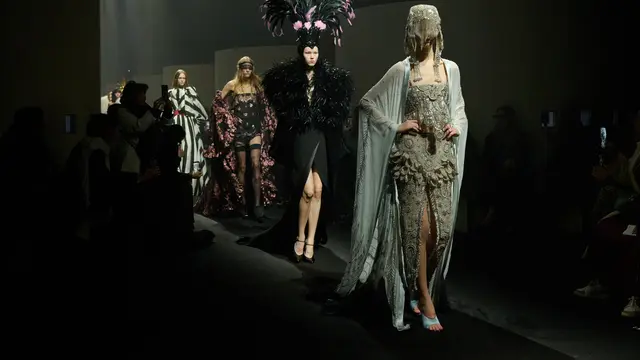 Specula Mundi, Haute Couture Alessandro Michele untuk Valentino dan Politik Tatapan di Era Visual Berlebih