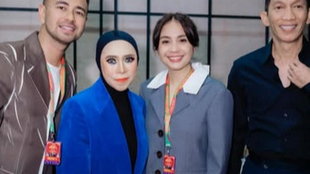 Potret Cantik Menggemaskan Nagita Slavina Bergaya Bak Anak Sekolah saat Nonton Konser Melly Goeslaw di Malaysia