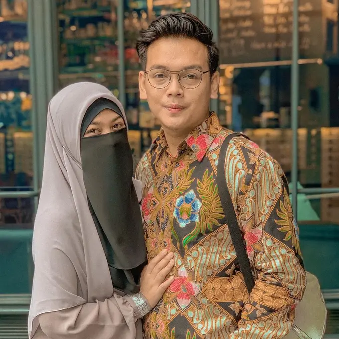 Kisah Cintanya Jadi Inspirasi, Ini 6 Potret manis Natta Reza dan Wardah Maulina