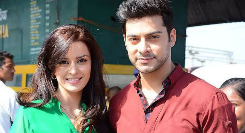 Bintang serial Ibu Mertua, Karam Rajpal dan Ekta Kaul. (Tellychakkar.com)