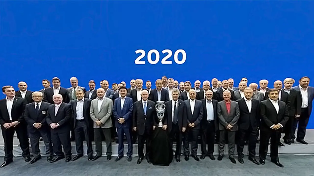 piala-eropa-130920c.jpg