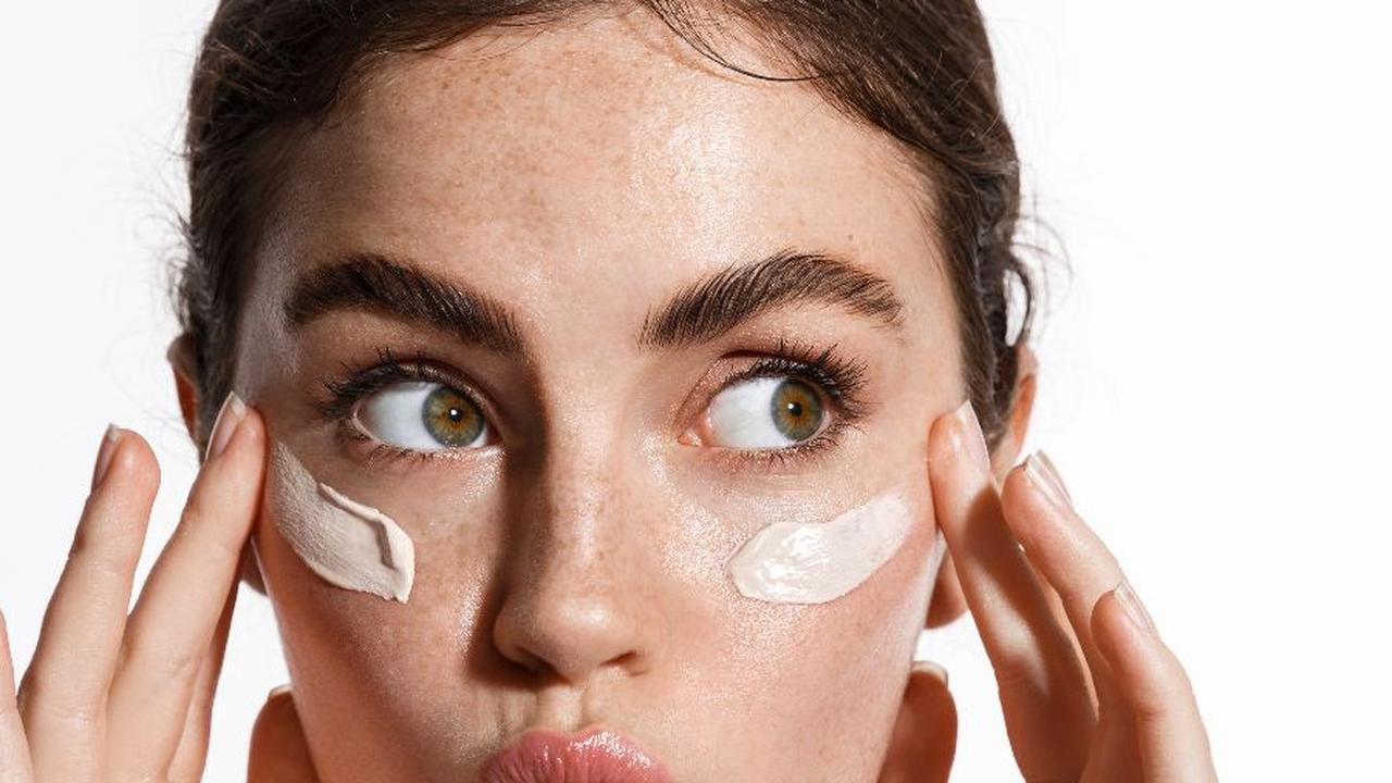 Efektif Gak Sih Pakai Skincare Kolagen Mahal? Yuk Cari Tahu