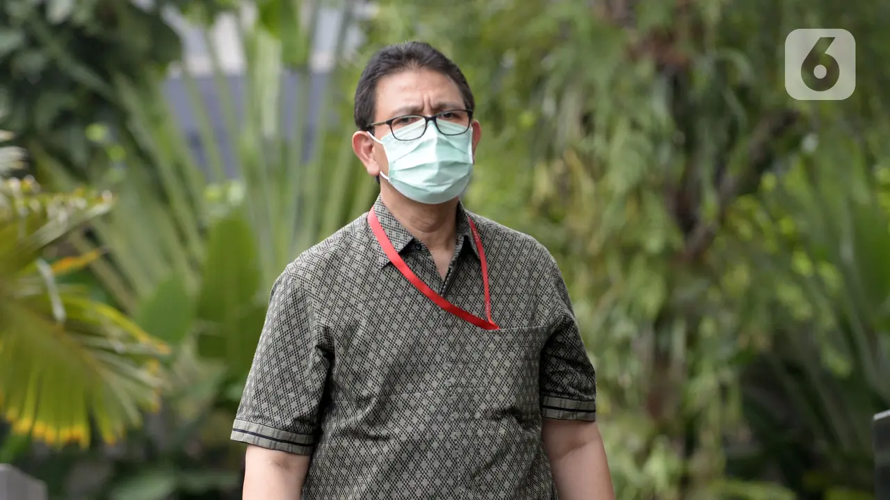FOTO: Mantan Direktur Niaga PTDI Jalani Pemeriksaan KPK
