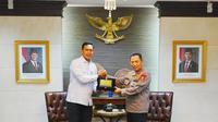 Perum Bulog dan Polri sepakat melakukan kerjasama dalam penyaluran beras murah. (Foto: Bulog)