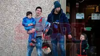 Saat Messi dan Suarez Kompak Jemput Anak dari Sekolah