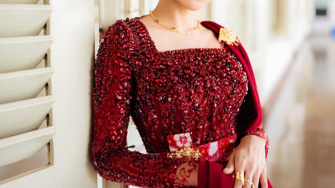 Intip Potret Cantik Mahalini saat Kenakan Kebaya dengan Berbagai Model, Bisa Jadi Inspirasi Untuk Berbagai Acara!