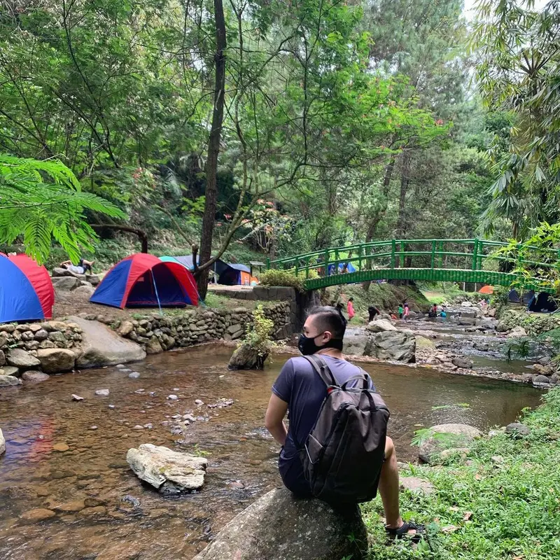 Berkemah di Taman Wisata Alam Capolaga Subang, Tamu Bahkan Bisa Sambil WFH