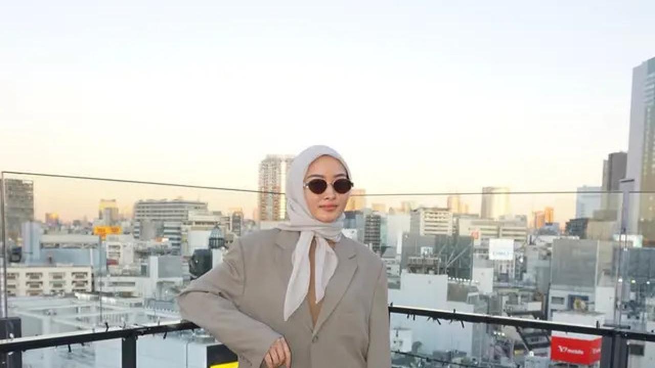 6 Potret Terbaru Puteri Modiyanti Putuskan Berhijab, Mantapkan Hati Sepulang Umroh