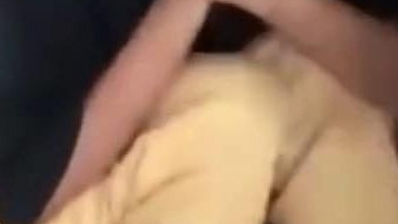 Sadis! Remaja Wanita di Batam Dibully sampai Perut Diinjak, Empat Pelaku Ditangkap Polisi