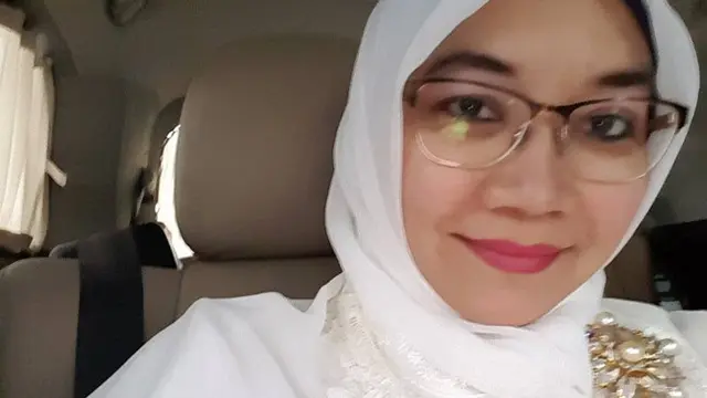 5 Potret Istri Cawapres Jokowi 2019, Senyumnya Bikin Adem