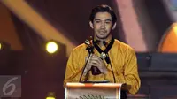 Reza Rahadian adalah aktor papan atas Indonesia saat ini, setiap judul film yang dibintanginya berhasil menjadi box office.