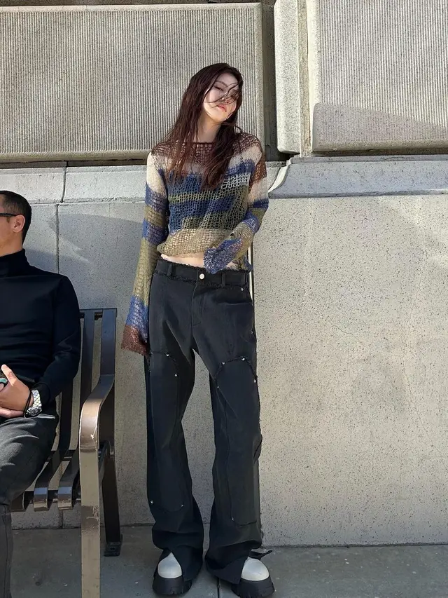 Han So Hee di balik layar MV SEVEN Jungkook. (Foto: Instagramxeesoxee)