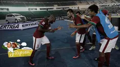 Striker Timnas Indonesia, Boaz Solossa, merayakan gol yang dicetaknya ke gawang Filipina laga Piala AFF 2016 di Philippine Sports Stadium, Filipina, Selasa (22/11/2016). (Bola.com/Nicklas Hanoatubun)