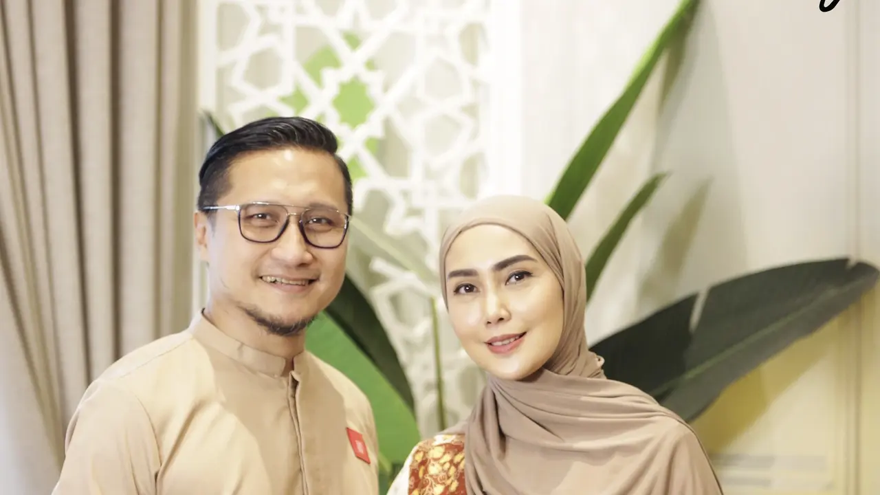Fenita Arie dan Arie Untung. (Fotografer: Bambang E. Ros/Fimela)