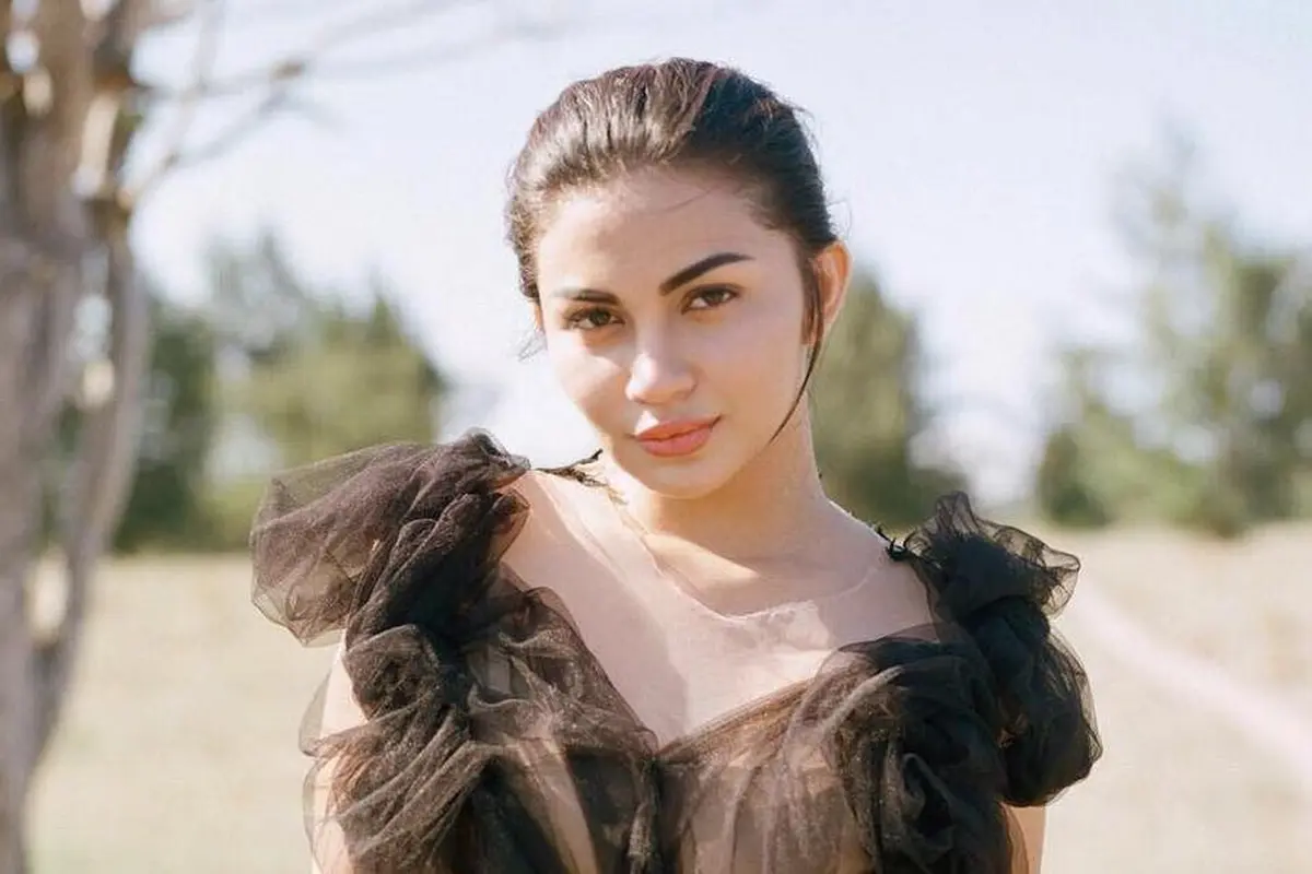 Ariel Tatum mengatakan jika Kylie Jenner mengikuti gayanya. (Instagram/arieltatum)