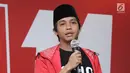 Sekjen PSI, Raja Juli Antoni memberi keterangan saat konferensi pers di kantor DPP PSI, Jakarta, Jumat (1/6). Bareskrim Polri telah memberhentikan kasus dugaan pelanggaran pemilu oleh Partai Solidaritas Indonesia (PSI). (Liputan6.com/Herman Zakharia)