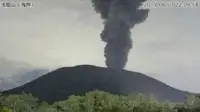 Gunung Asama yang erupsi pada Rabu, 7 Agustus 2019, di Jepang. (Kredit: JMA)