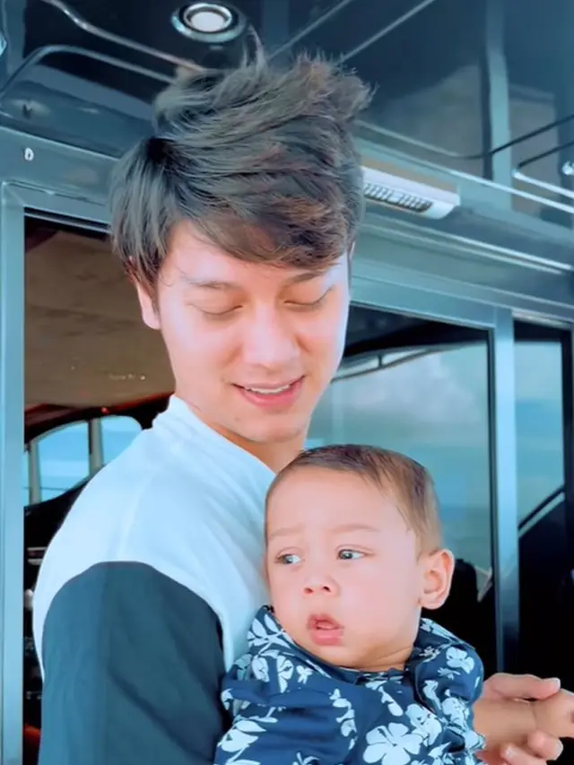 [Fimela] Naik Kapal Pesiar, Ini 6 Potret Liburan Lesti dan Rizky Billar di Lembongan Bali