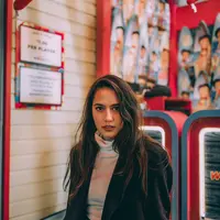 Mix and match pakaian simple ala Pevita Pearce. (pevpearce/instagram)