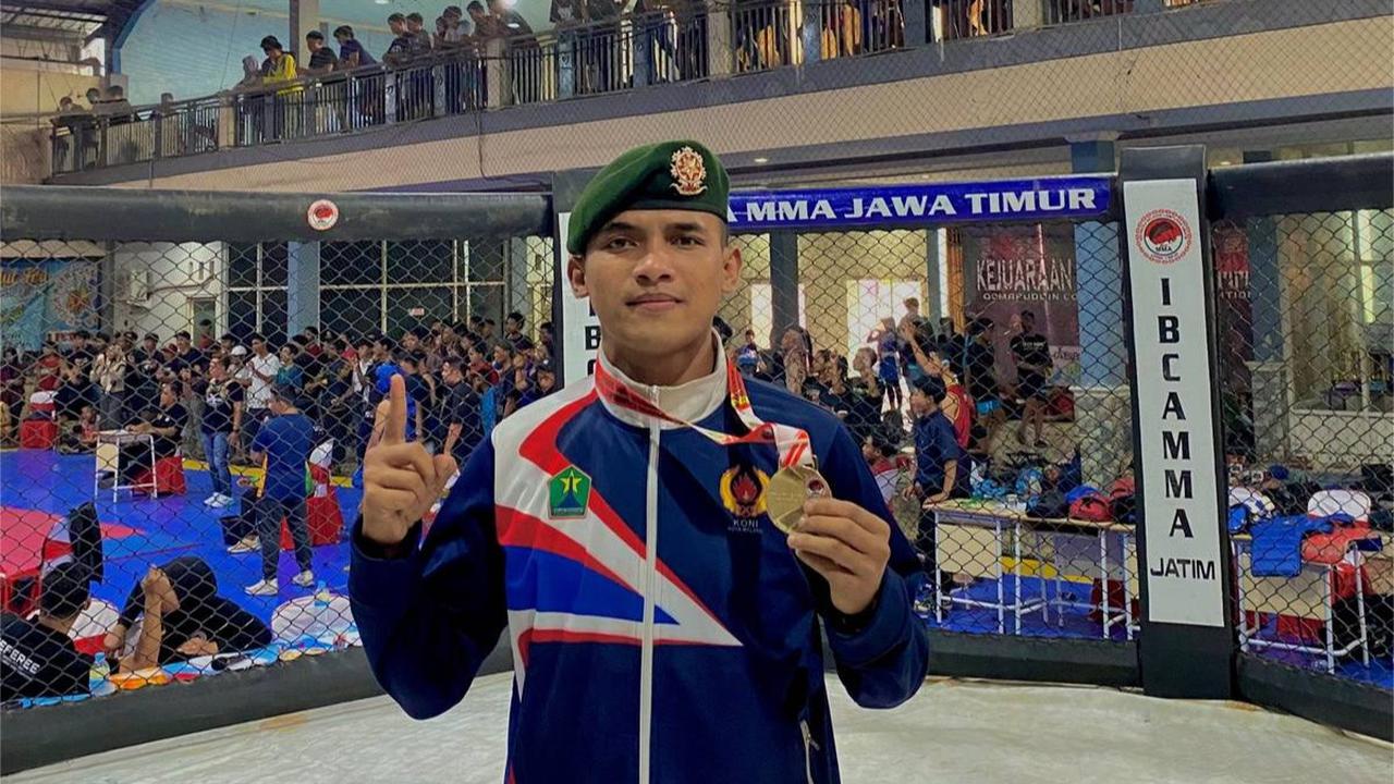 3 Tahun Tak Pulang, Momen Anggota TNI Beri Kejutan untuk Ibunya Ini Bikin Haru