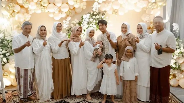 6 Momen Akikah Anak Tri Suaka dan Nabila Maharani, Bahagia Bareng Keluarga Besar
