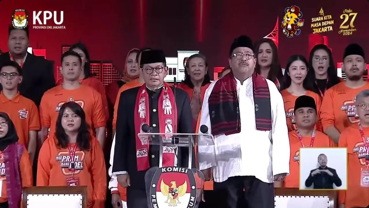 Pasangan calon gubernur dan calon wakil gubernur nomor urut 3 Pramono Anung-Rano Karno saat debat terakhir atau debat ketiga Pilkada Jakarta 2024.