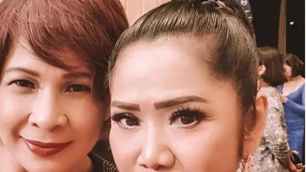 Kenangan Irianti Erningpraja Bersama Musisi Top