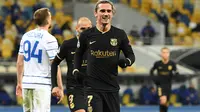 Pemain Barcelona, Antoine Griezmann usai cetak gol ke gawang Dynamo Kiev pada ajang Liga Champions 2020/2021. (Sergei SUPINSKY / AFP)