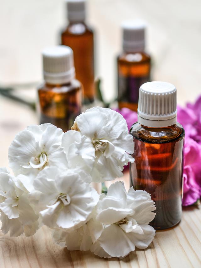 [Fimela] Ilustrasi Essential Oil