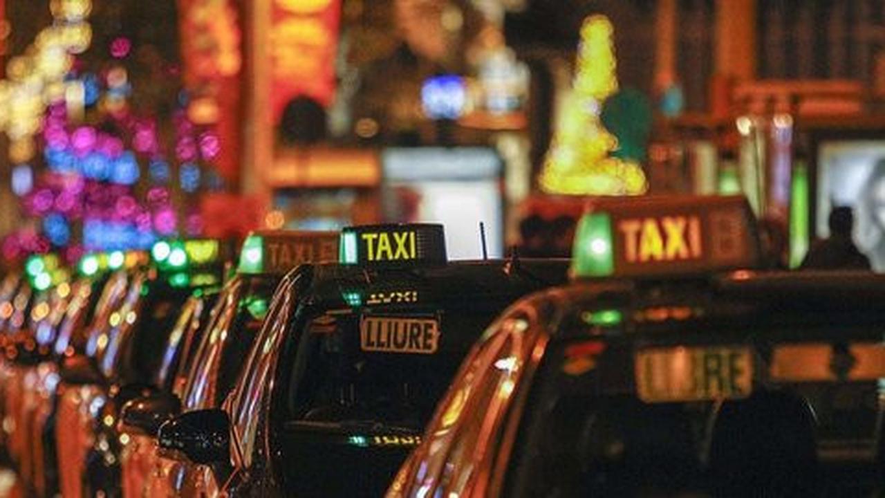 Taksi Uber diamankan: 4 Toyota Avanza & 1 Innova