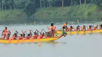 Tuan Rumah Koleksi Dua Emas dari Perahu Naga
