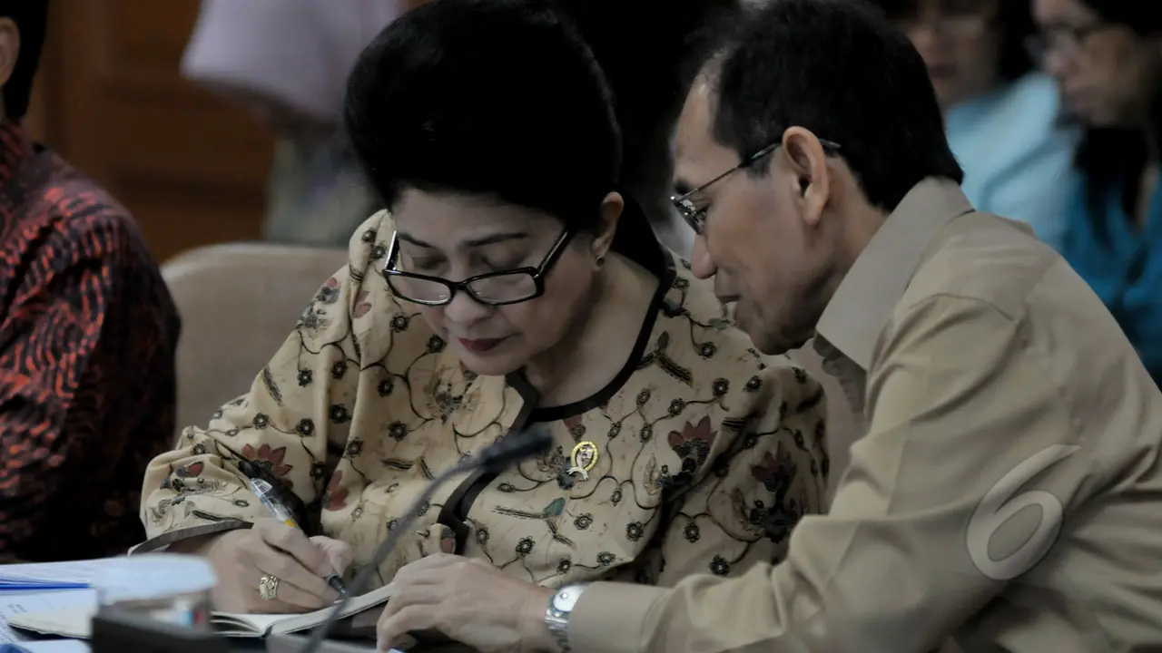 Pernyataan Menkes Nila F Moeloek Terkait Kasus Obat Bius