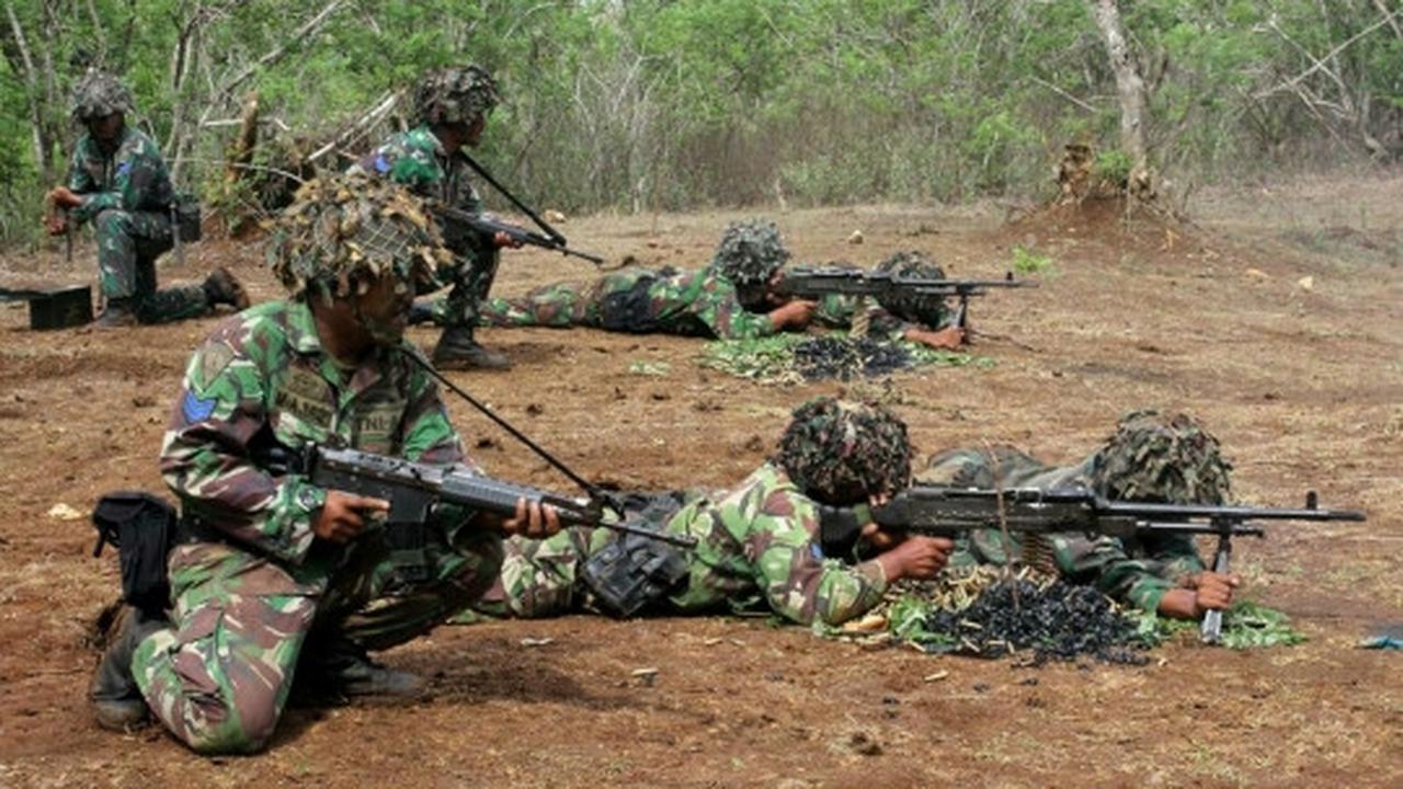 Aksi prajurit Brigif-1 Marinir latihan perang di Malang