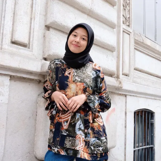 Buka Suara Bela Sang Kakak, Ini 6 Potret Anastasia Jingga Adik Gita Savitri