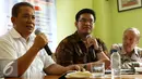 Kepala BNN, Komjen Anang Iskandar (kiri) saat hadir dalam diskusi di Warung Daun, Cikini, Jakarta, Sabtu (5/9/2015). Anang akan menyeimbangkan penegakan hukum dengan peningkatan kemampuan serta moralitas di internal Polri. (Liputan6.com/Yoppy Renato)