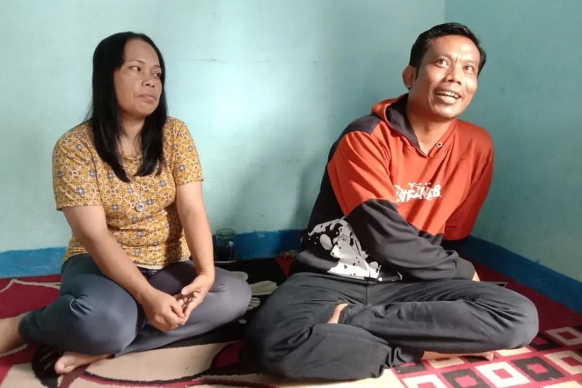 Orangtua Farel Prayoga Siti Mujayana (kiri) dan Joko. (Istimewa)