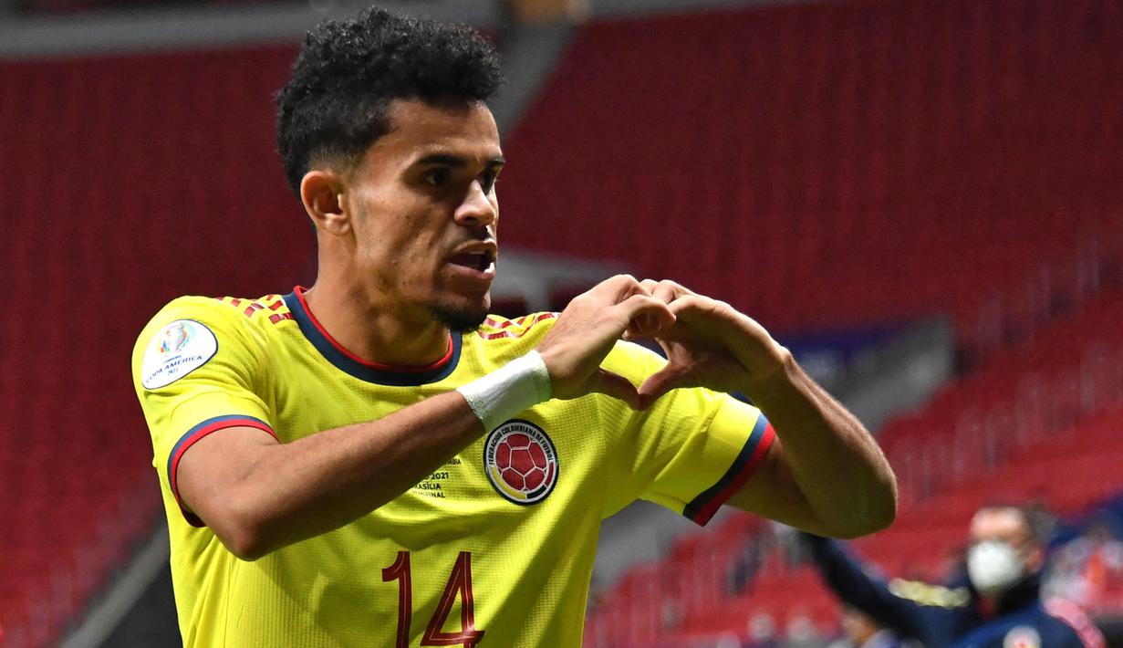 Luis Diaz merupakan pemain yang paling berjasa untuk Kolombia. Berkatnya, Kolombia mampu memperpanjang babak hingga adu pinalti ketika menghadapi Argentina di semifinal. Selain itu, dirinya juga sumbangkan dua gol dan bawa kemenangan Kolombia ketika perebutan juara ketiga. (Foto: AFP/Nelson Almeida)