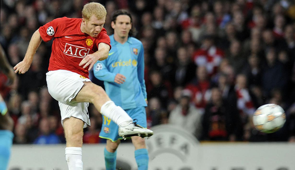 Paul Scholes yang telah pensiun pada Juli 2013 bersama Manchester United sebagai satu-satunya klub sepanjang kariernya, tercatat memiliki koleksi 24 gol di Liga Champions bersama Setan Merah. Bersama MU, Paul Scholes tampil dalam 124 laga di Liga Champions selama 17 musim, 1994/1995, 1996/1997 hingga 2010/2011 dan 2012/2013. Dua trofi Liga Champions sukses diraihnya pada musim 1998/1999 dan 2007/2008. (AFP/Lluis Gene)