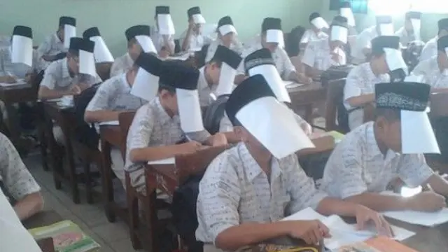 6 Aksi Nyeleneh Murid Saat Ujian Ini Bikin Geleng Kepala