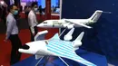 Jet tempur Angkatan Udara AS F35-B berpartisipasi selama pertunjukan udara saat Singapore Airshow di Singapura, Selasa (11/2/2020). Pameran dirgantara terbesar di Asia tersebut dibayangi wabah virus korona, yang memaksa puluhan perusahaan dunia absen dalam perhelatan besar itu. (Roslan RAHMAN/AFP)