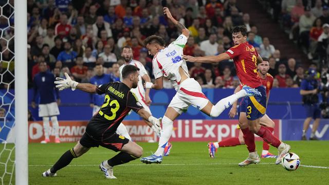 Foto: Taklukkan Italia via Gol Bunuh Diri, Spanyol Pastikan Satu Tempat di Babak 16 Besar Euro 2024